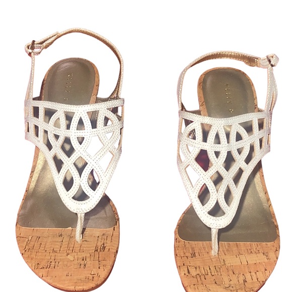 SOLD White Kelly & Katie Wedge heel Sandals size 9 NWOT - Picture 1 of 6